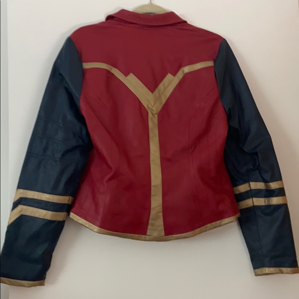 Wonder Woman XL Limited Edition Jacket